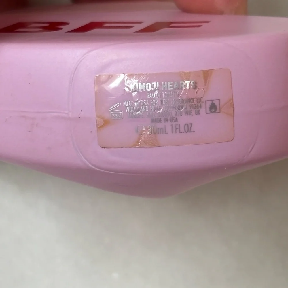 KKW kimoji heart BFF - Picture 3 of 4